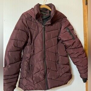 Madden Women’s Puffer Winter Jacket Coat Size Medium Burgundy/Maroon